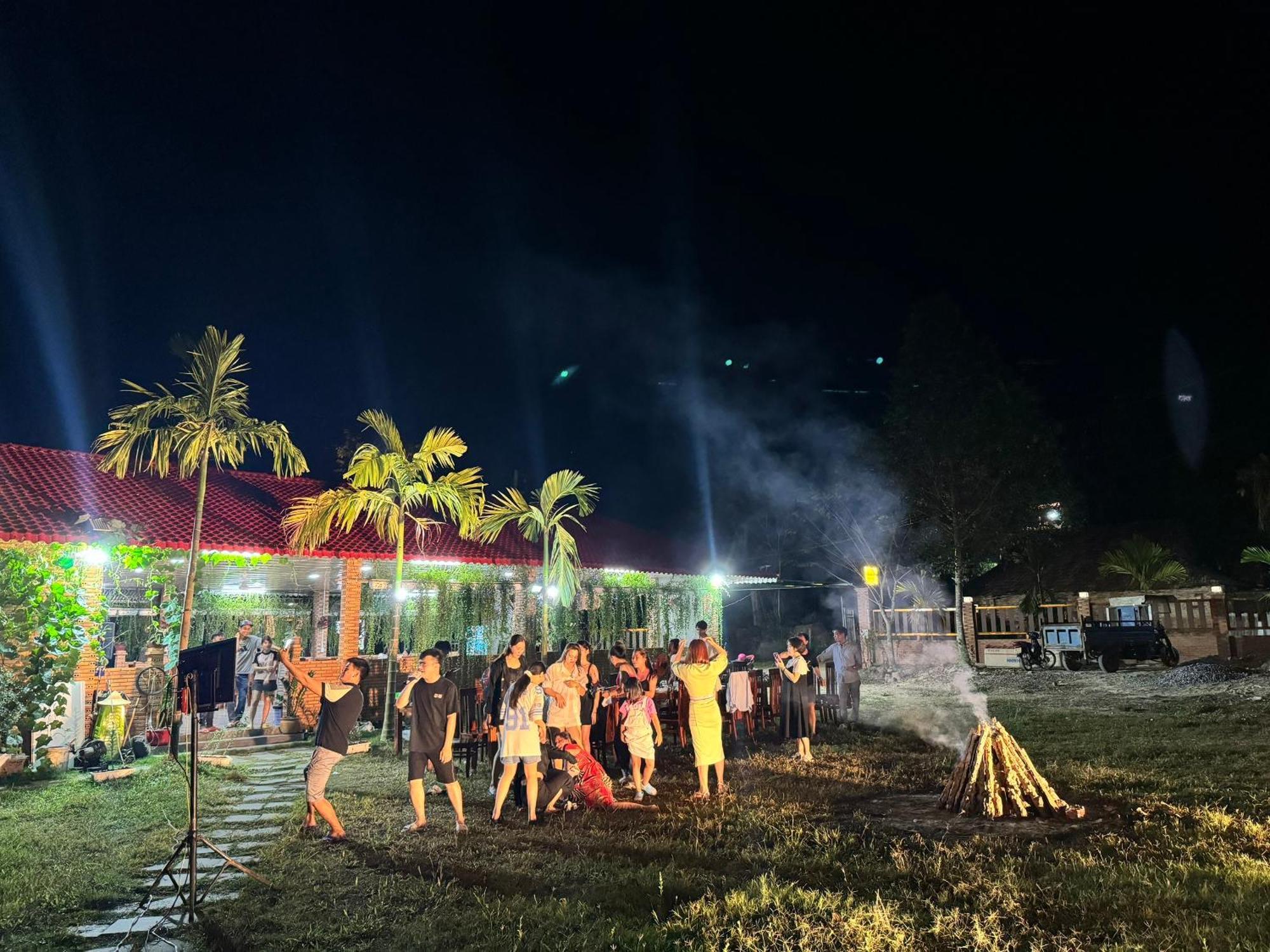 Lava Rock Viet Nam Lodge Anhfly Resort Nam カッティエン エクステリア 写真